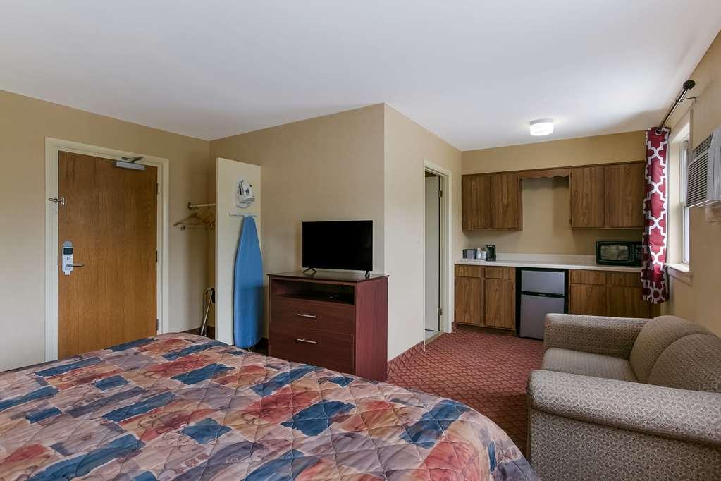 Rodeway Inn & Suites Хърши Стая снимка